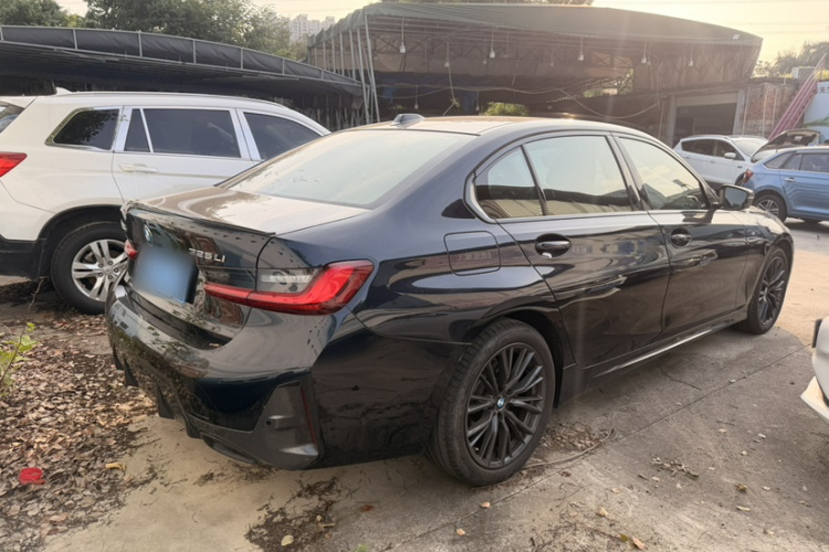 BMW 3 Series 2024 car image #7
