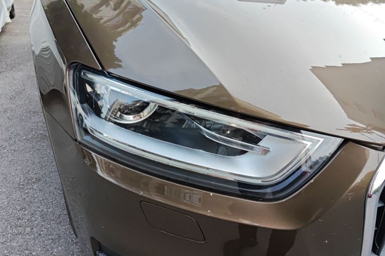 Audi Q3 2015 car image #8
