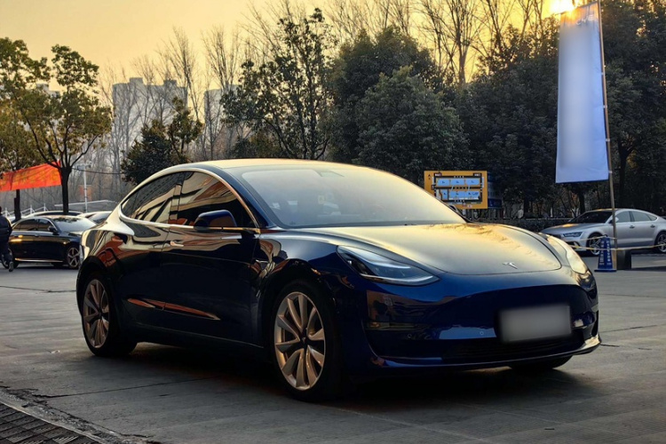 Tesla Model 3 2019 #9 Tesla Model 3 2019 car image #9