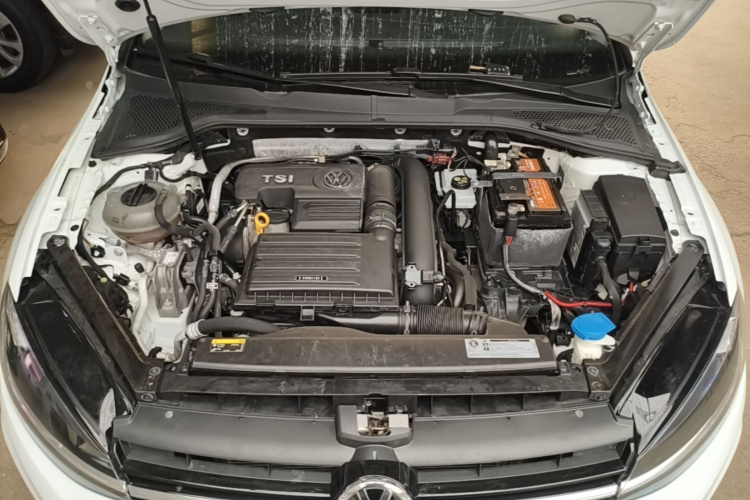 Volkswagen Golf 2019 car image #20
