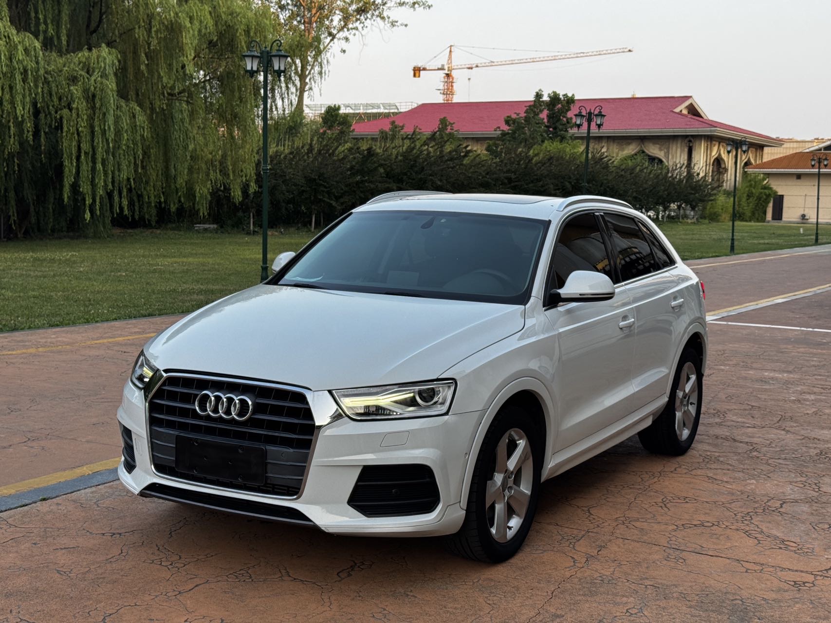 Audi Q3 2016 car image 