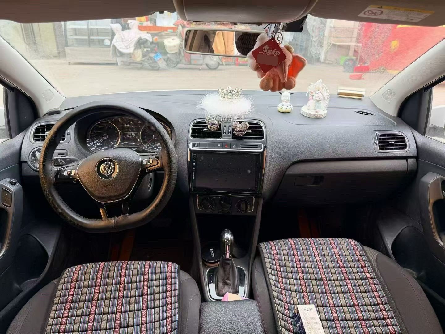 Volkswagen Polo 2018 car image #5