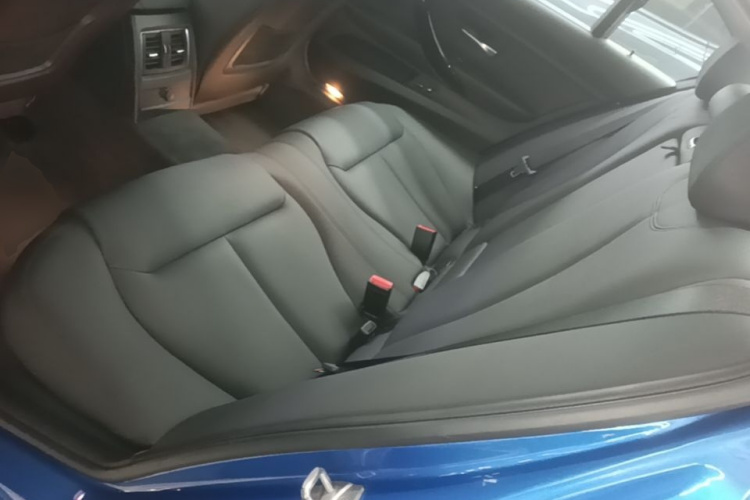 BMW 3 Series 2017 صورة سيارة #13