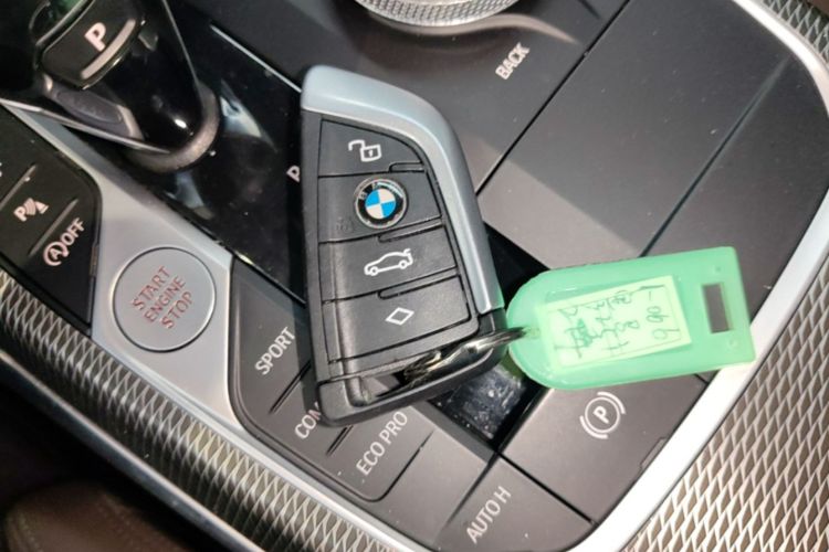 BMW 3 Series 2021 #9 BMW 3 Series 2021 car image #9