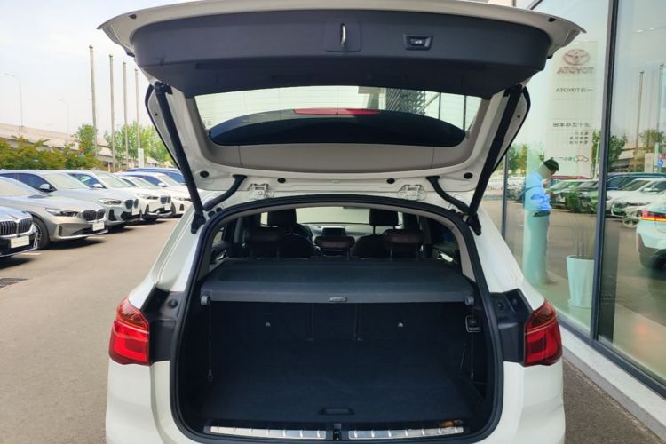 BMW X1 2018 #19 BMW X1 2018 car image #19