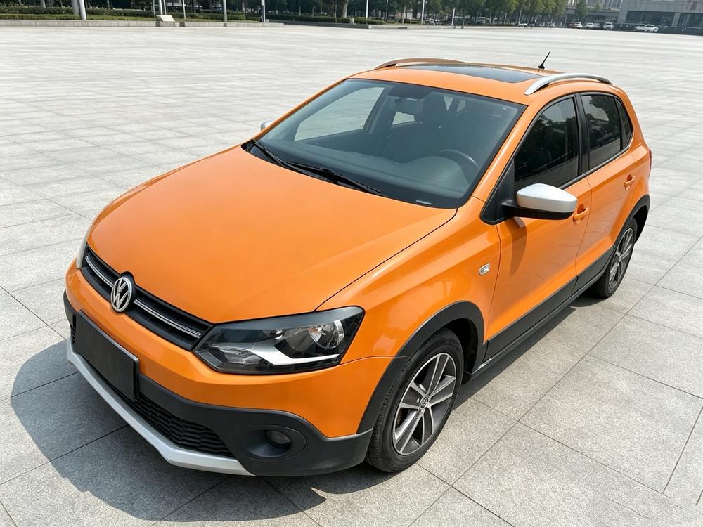 Volkswagen Polo 2012 Volkswagen Polo 2012 car image