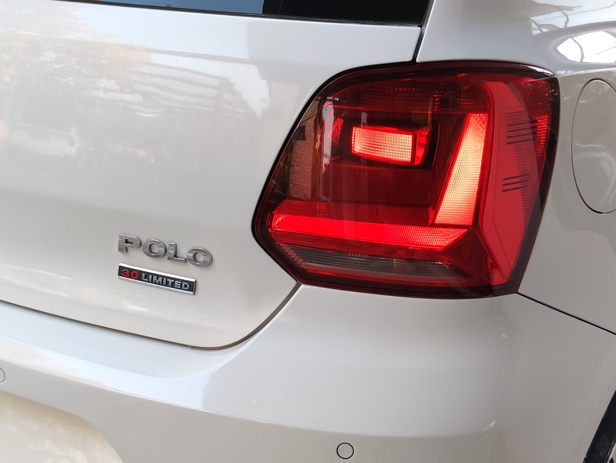 Volkswagen Polo 2014 car image #13