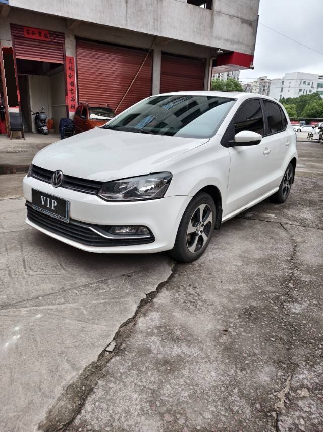 Volkswagen Polo 2017 Volkswagen Polo 2017 car image