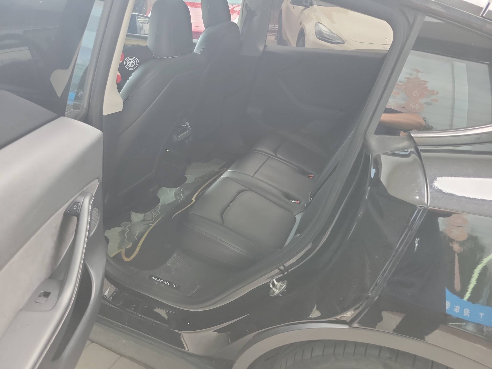 Tesla Model Y 2022 #5 Tesla Model Y 2022 car image #5