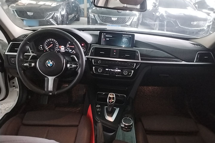 BMW 3 Series 2018 #11 BMW 3 Series 2018 car image #11
