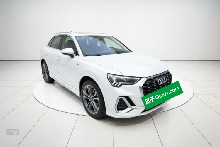 Audi Q3 2021 car image #4