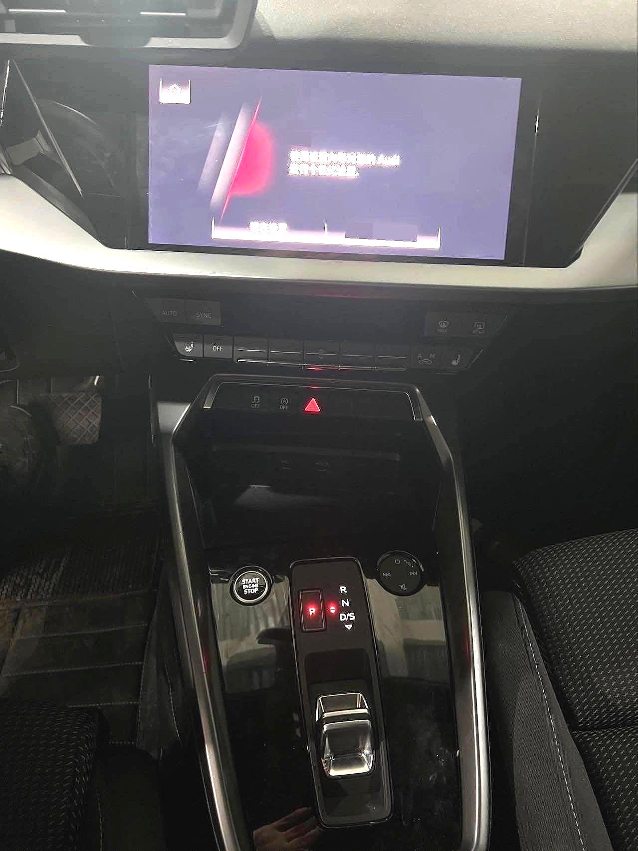 2022 car image #5