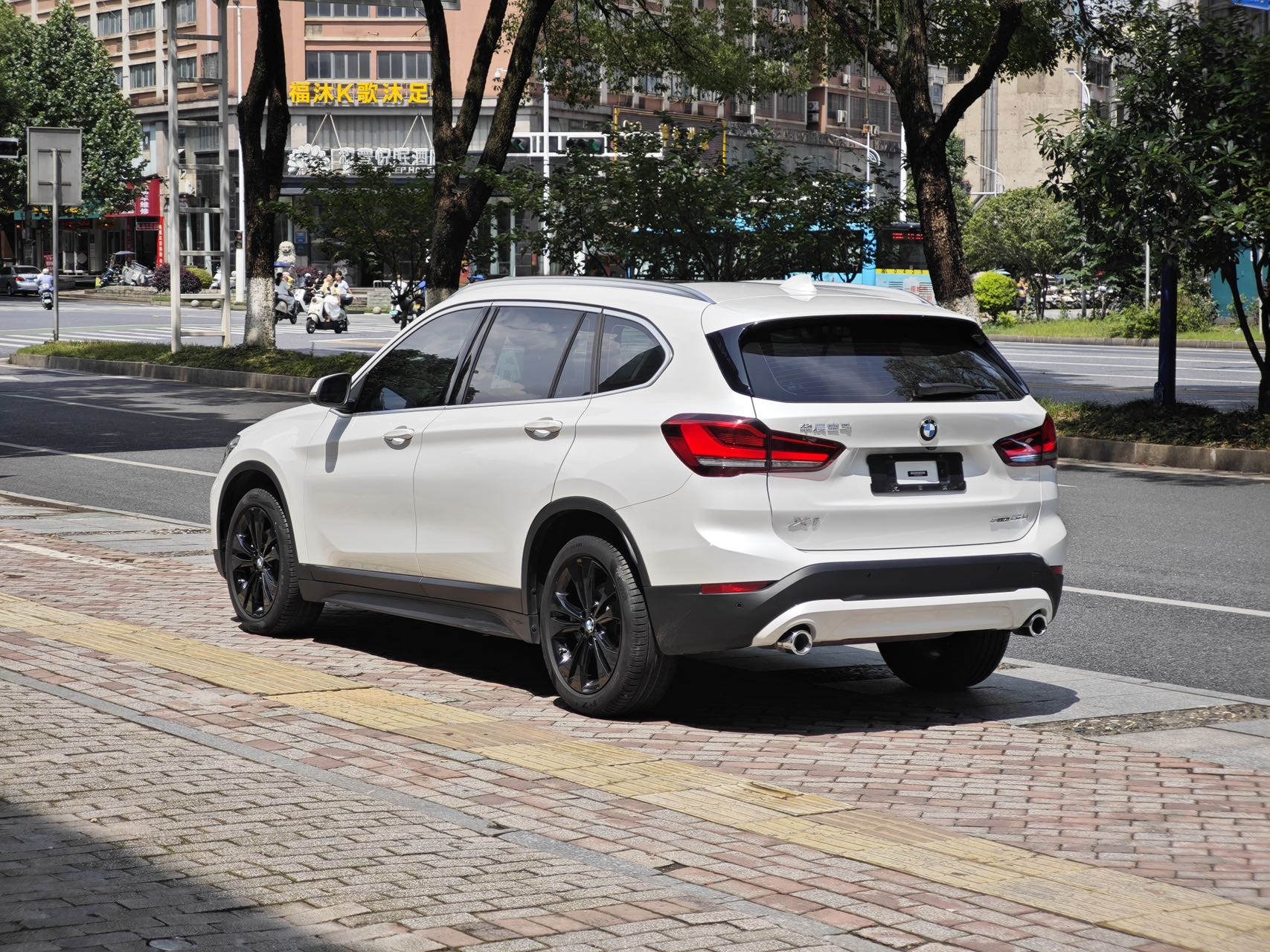 BMW X1 2021 car image #4