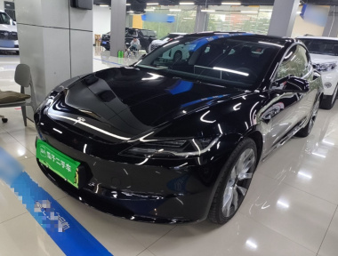 Tesla Model 3 2025 Tesla Model 3 2025 صورة سيارة
