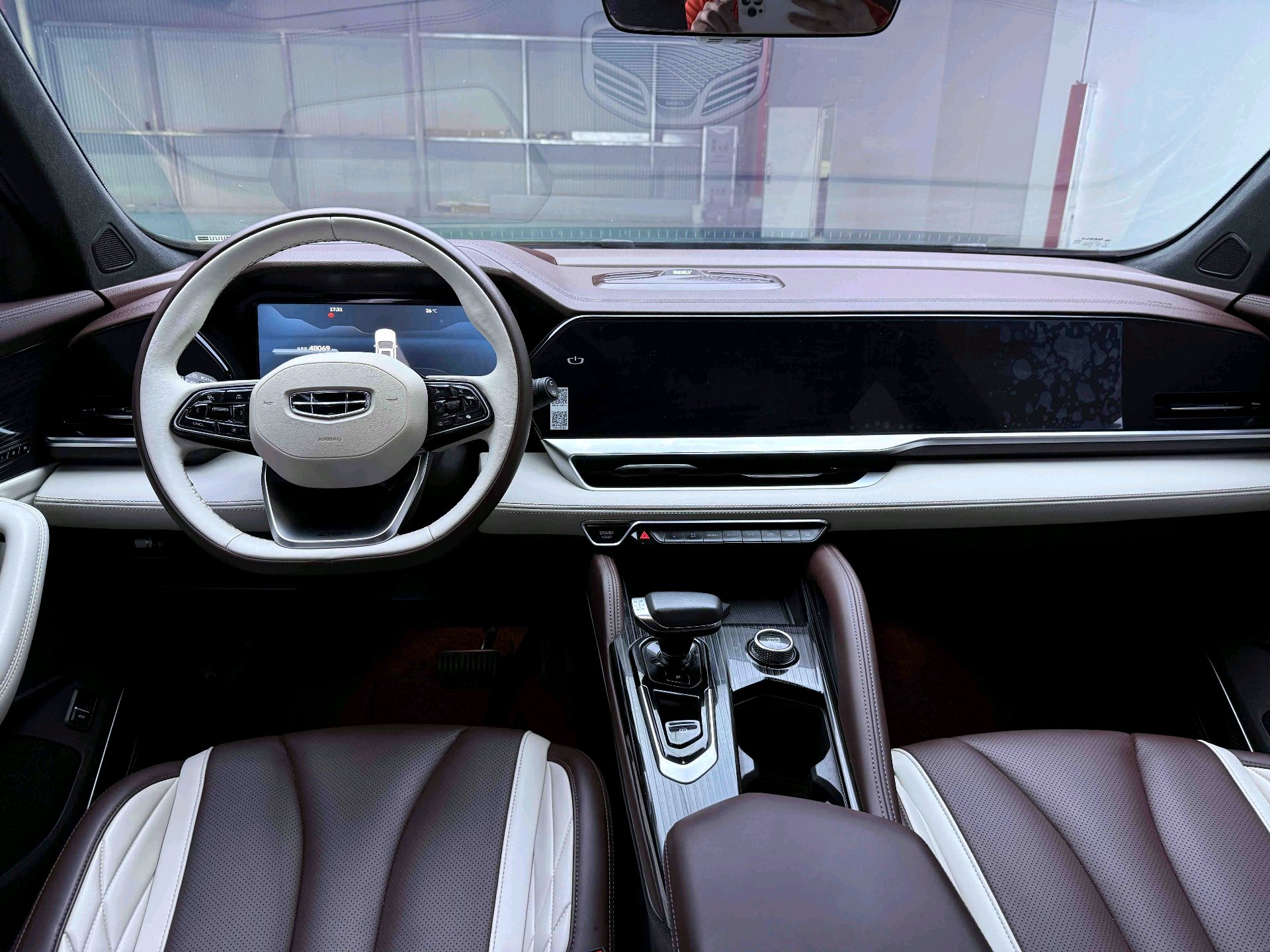 GEELY Boyue L 2022 car image #9