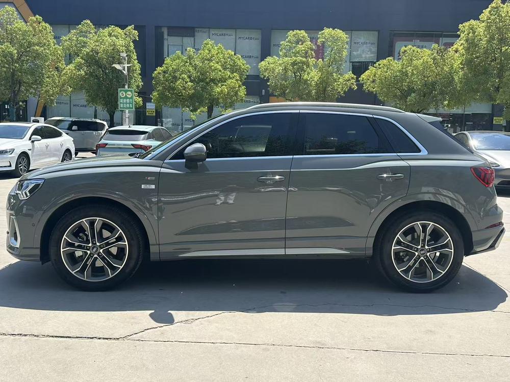 Audi Q3 2023 изображение автомобиля #4