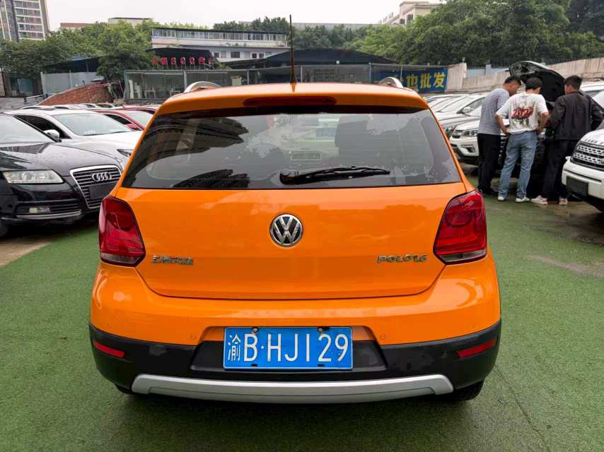 Volkswagen Polo 2014 car image #7