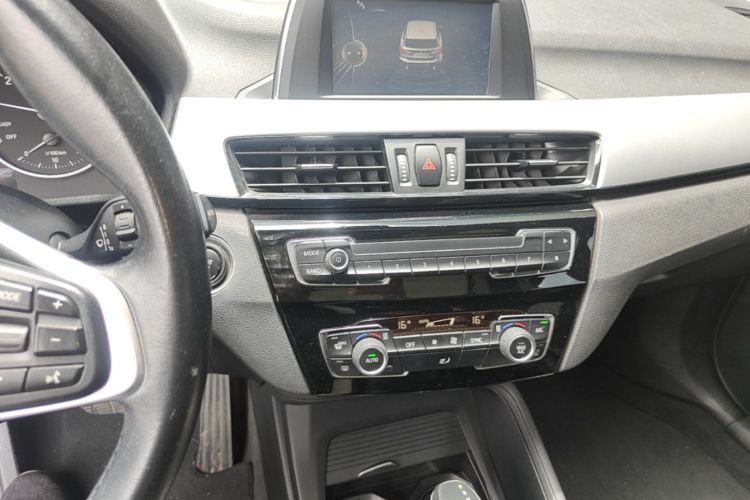 BMW X1 2017 #17 BMW X1 2017 car image #17