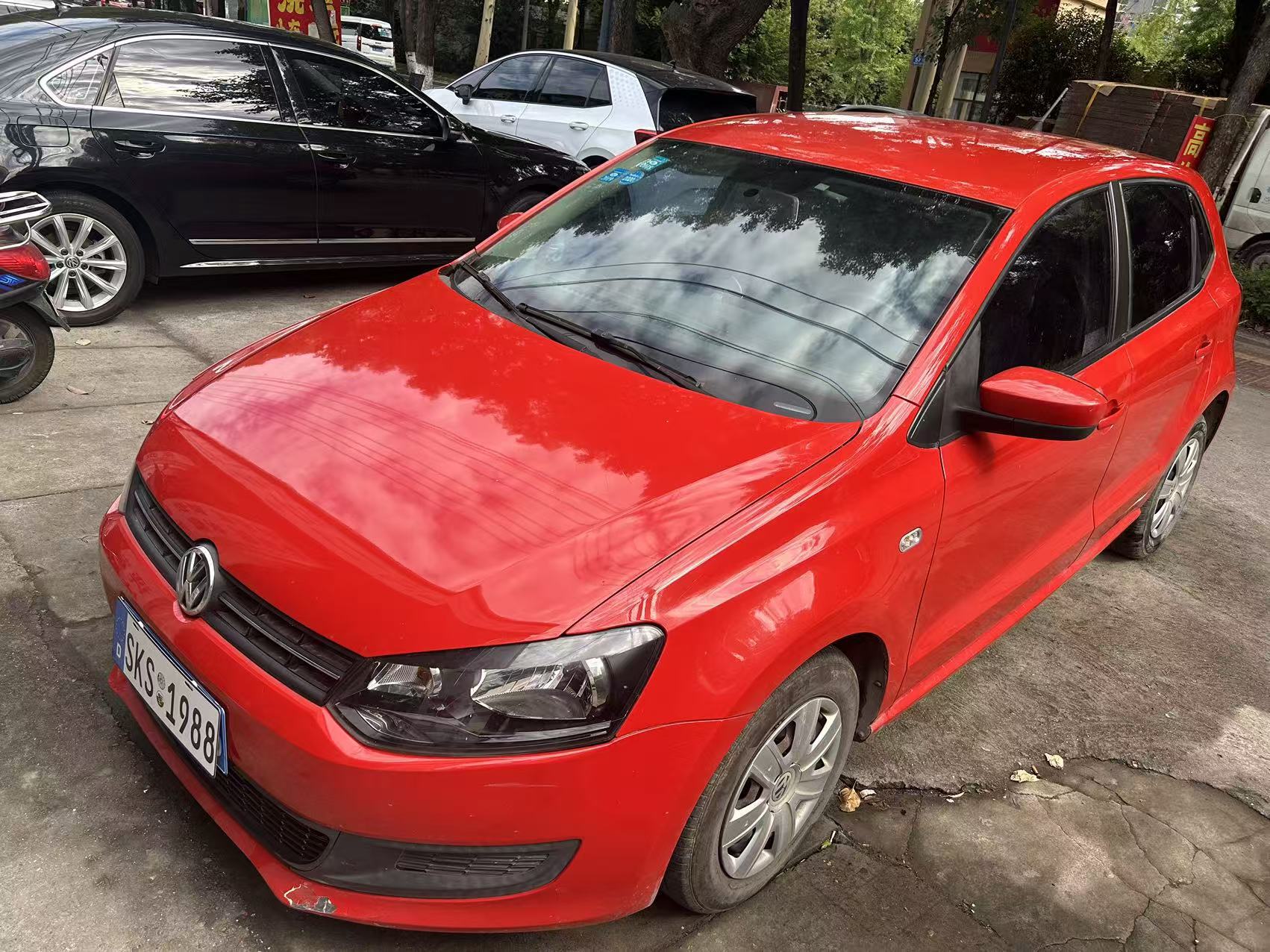 Volkswagen Polo 2012 car image 
