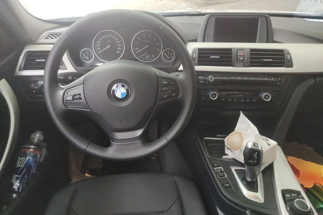 BMW 3 Series 2015 car image #22