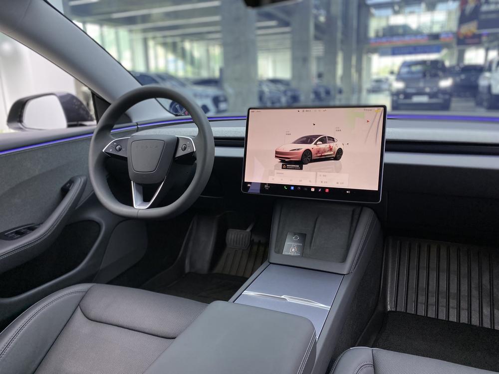 Tesla Model 3 2025 #23 Tesla Model 3 2025 car image #23