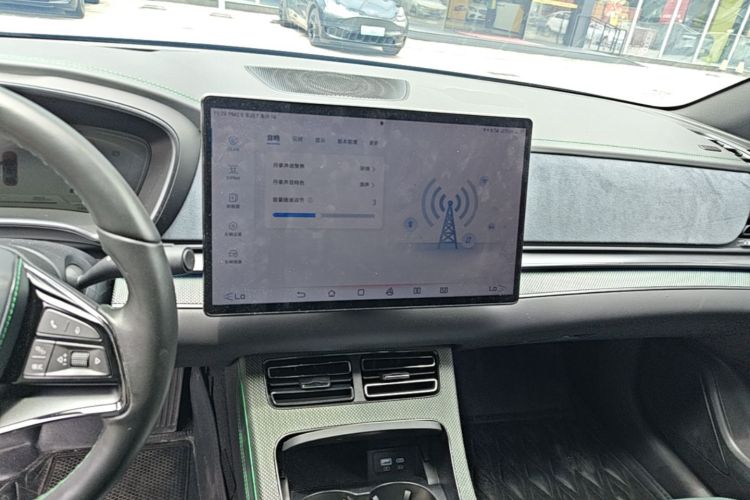 BYD Han 2022 car image #17