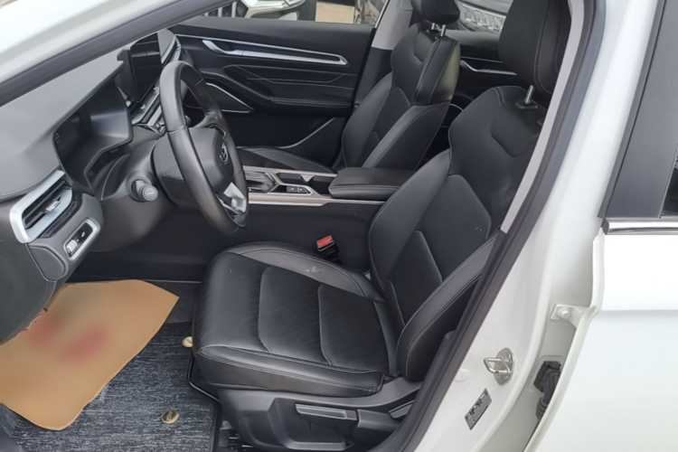 GEELY Emgrand 2022 #19 GEELY Emgrand 2022 car image #19