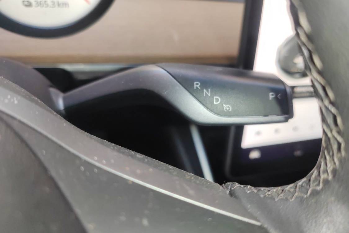 Tesla Model 3 2020 car image #27
