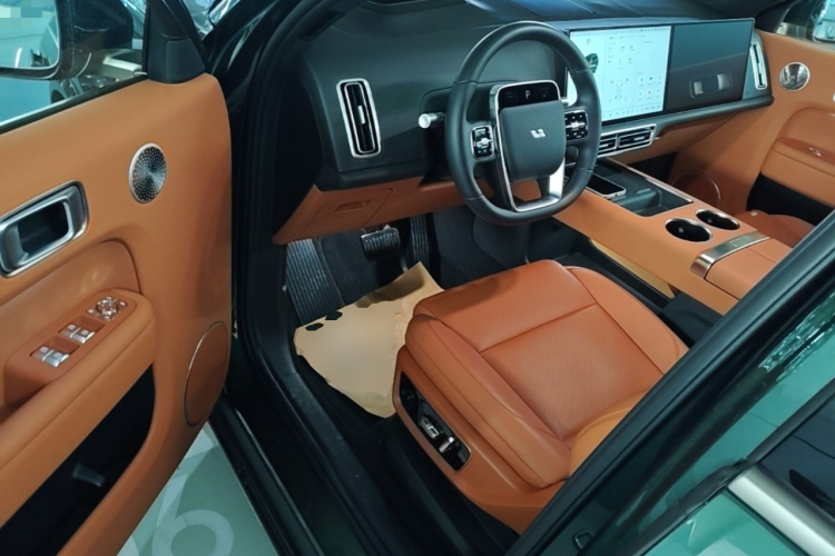 Li L9 2025 image de voiture #16
