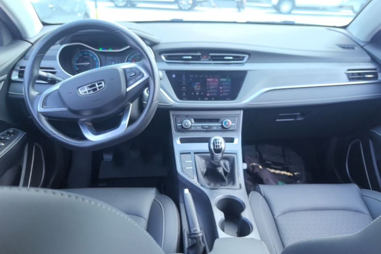 GEELY Emgrand 2021 car image #11