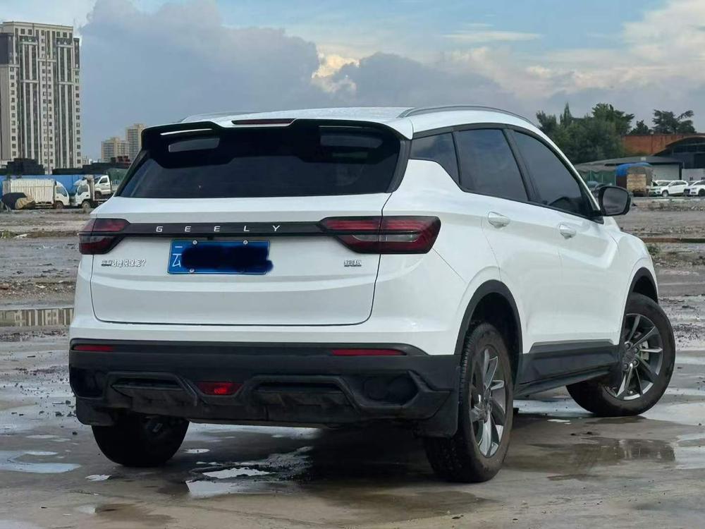 GEELY Coolray 2025 #4 GEELY Coolray 2025 изображение автомобиля #4