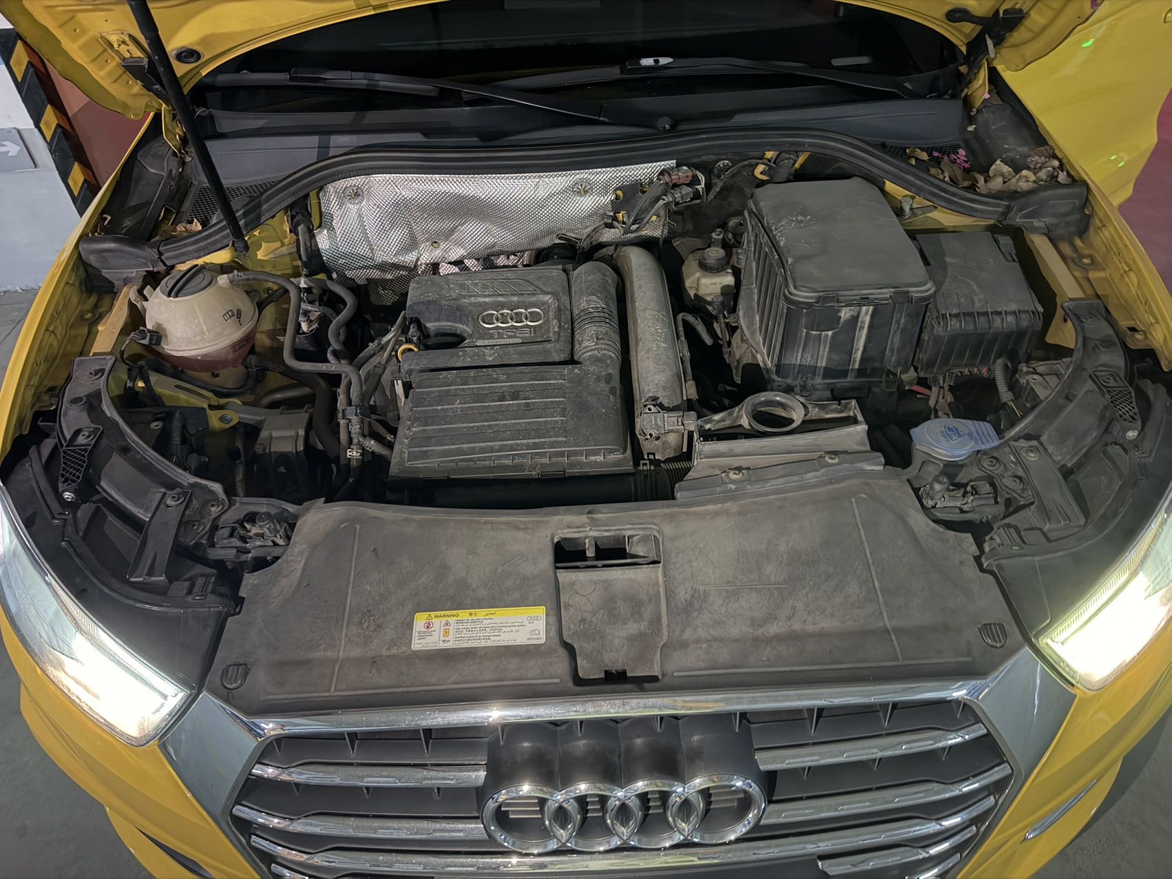Audi Q3 2016 car image #9
