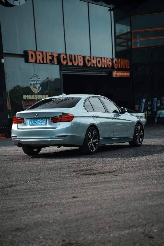 BMW 3 Series 2014 car image #6