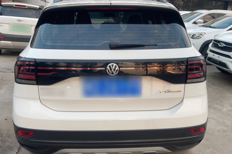 Volkswagen T-Cross 2019 #7 Volkswagen T-Cross 2019 car image #7