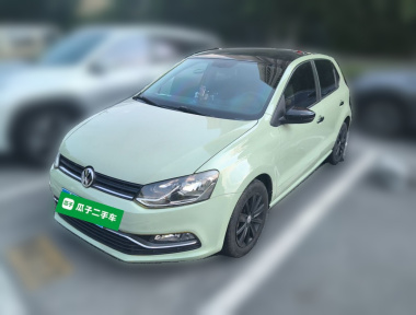Volkswagen Polo 2015 Volkswagen Polo 2015 car image