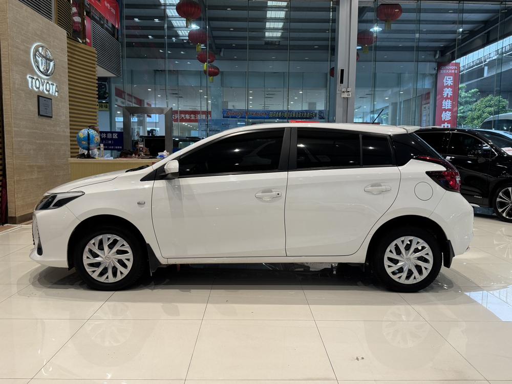 Toyota Vios FS 2021 immagine di auto #3