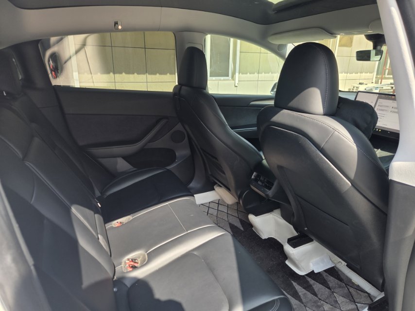 Tesla Model Y 2023 #4 Tesla Model Y 2023 image de voiture #4