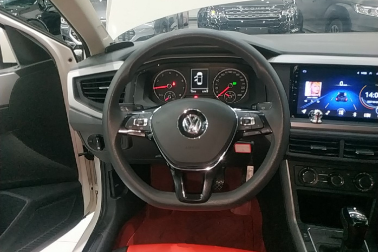 Volkswagen Polo 2020 car image #15