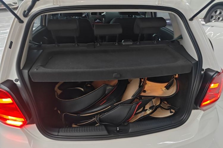 Volkswagen Polo 2016 #19 Volkswagen Polo 2016 car image #19