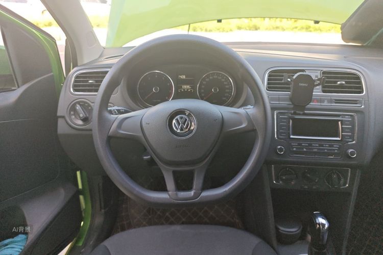 Volkswagen Polo 2015 #12 Volkswagen Polo 2015 car image #12