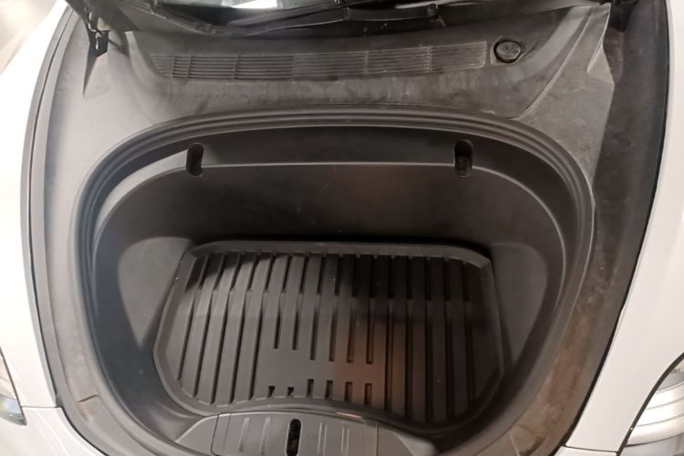 Tesla Model 3 2020 car image #20