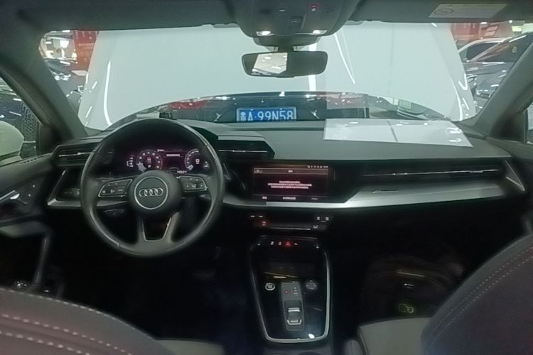 Audi A3 2021 immagine di auto #10