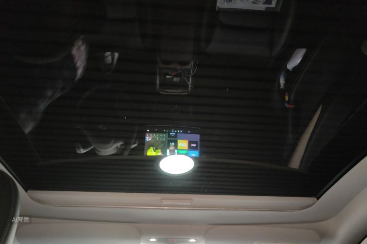 Tesla Model Y 2023 car image #20