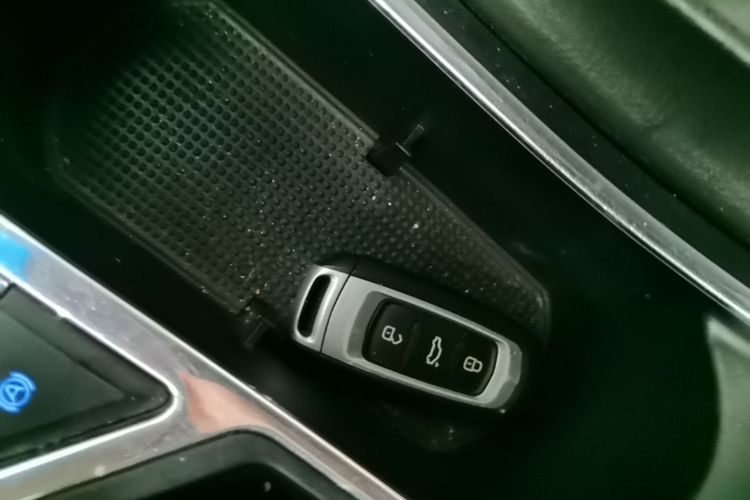 GEELY Emgrand 2017 immagine di auto #10