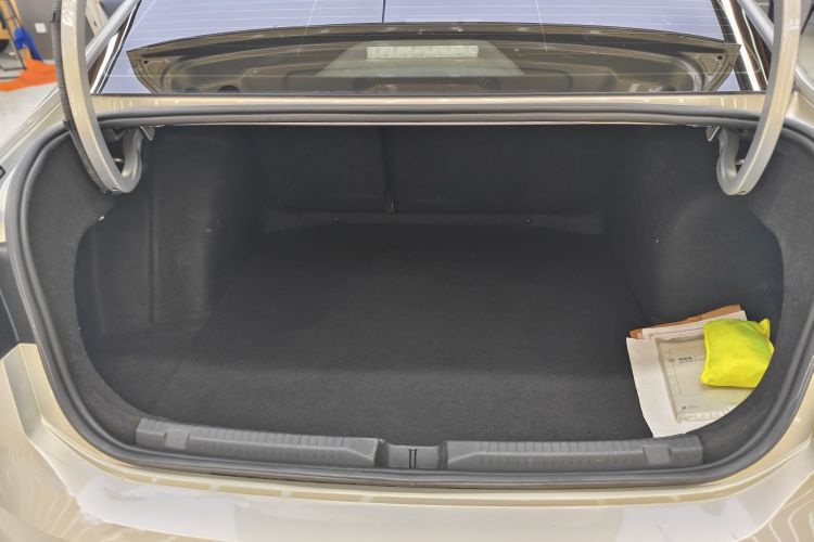 Volkswagen Lavida 2022 car image #16