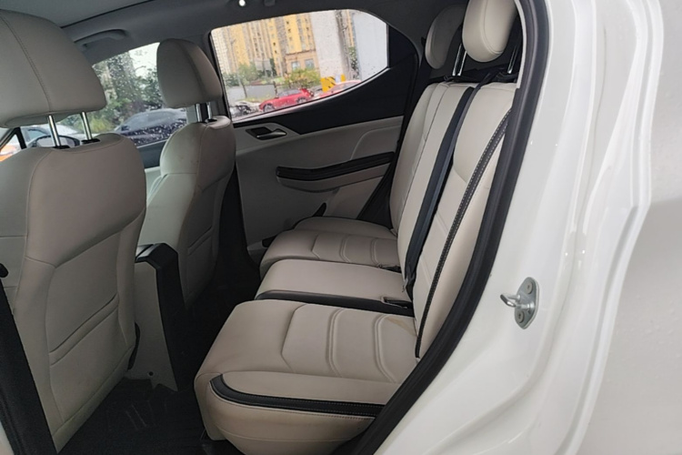 BYD Yuan Pro 2021 #17 BYD Yuan Pro 2021 car image #17