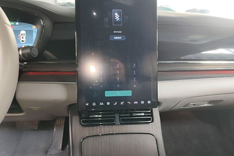 BYD Han 2024 car image #13