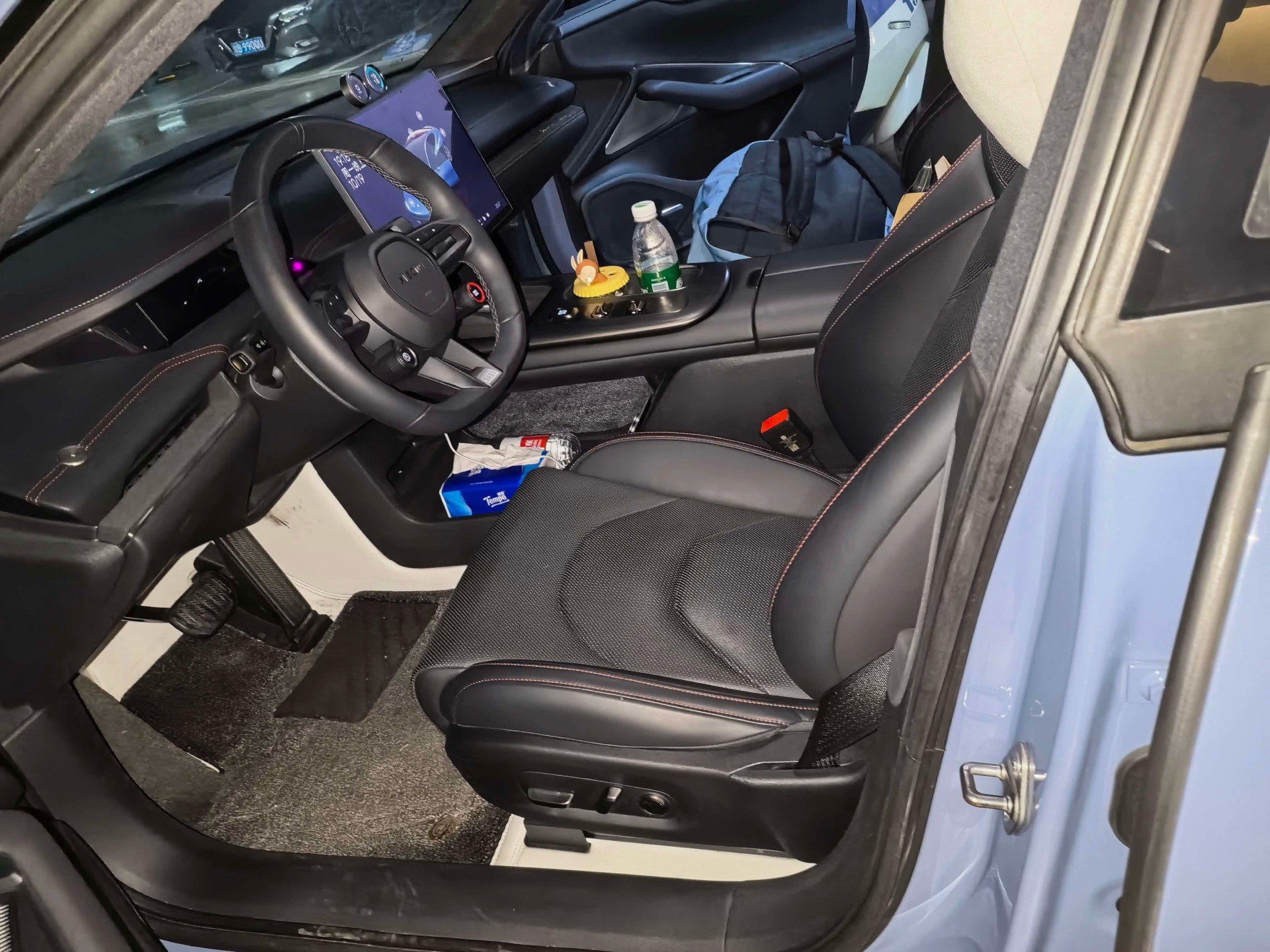 MI SU7 2024 car image #4
