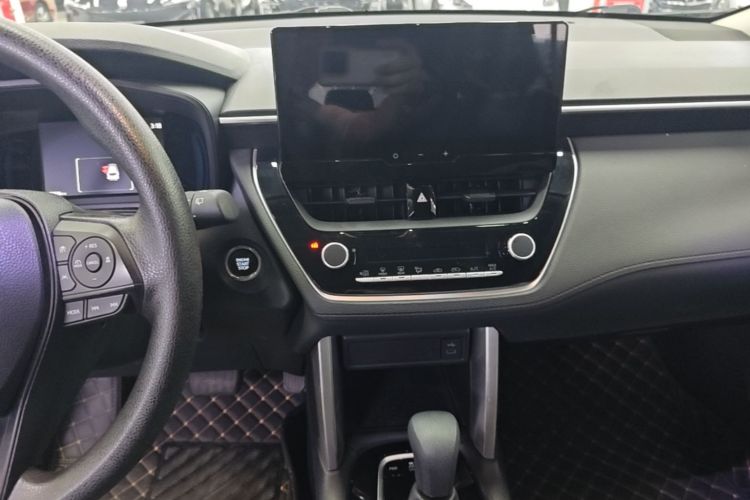 Toyota Corolla Cross 2024 car image #17