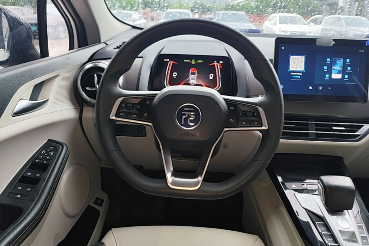 BYD Yuan Pro 2021 #11 BYD Yuan Pro 2021 car image #11